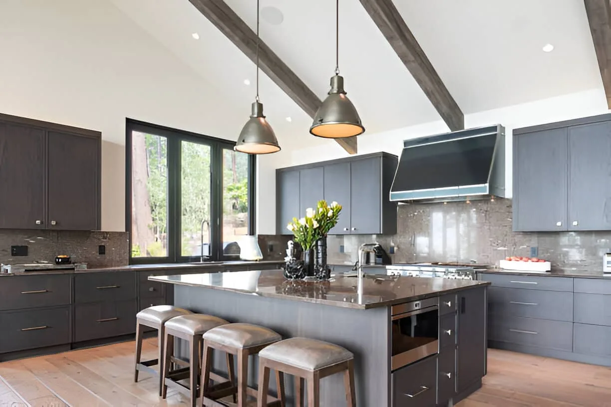 Modern kitchen with trending 2025 remodeling designs in Mississauga