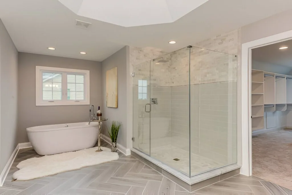 Solving Common Bathroom Remodeling Issues in Your Mississauga Home